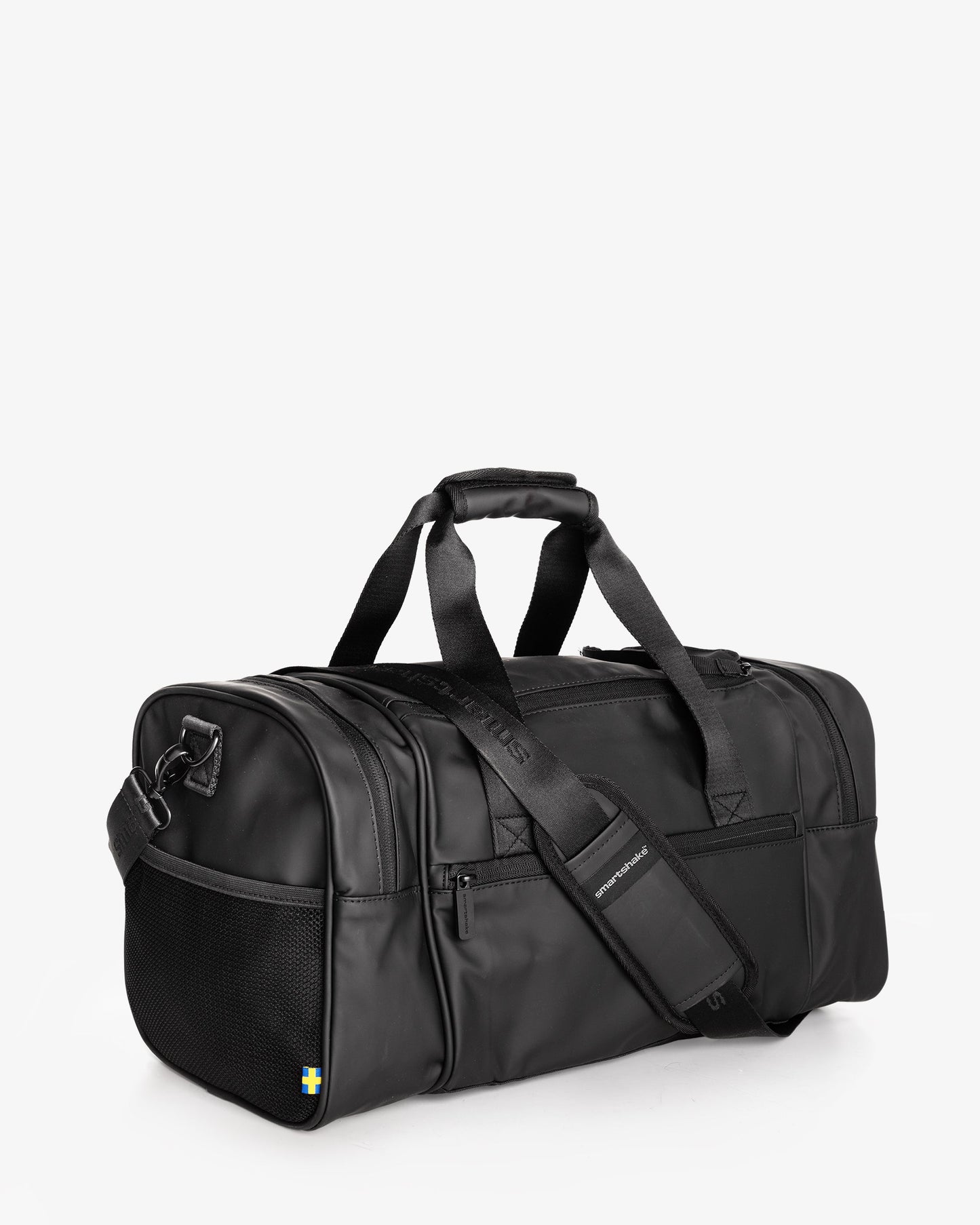 gym-bag-black-e8 Smartshake_GymBag_Black_3_4_back.jpg