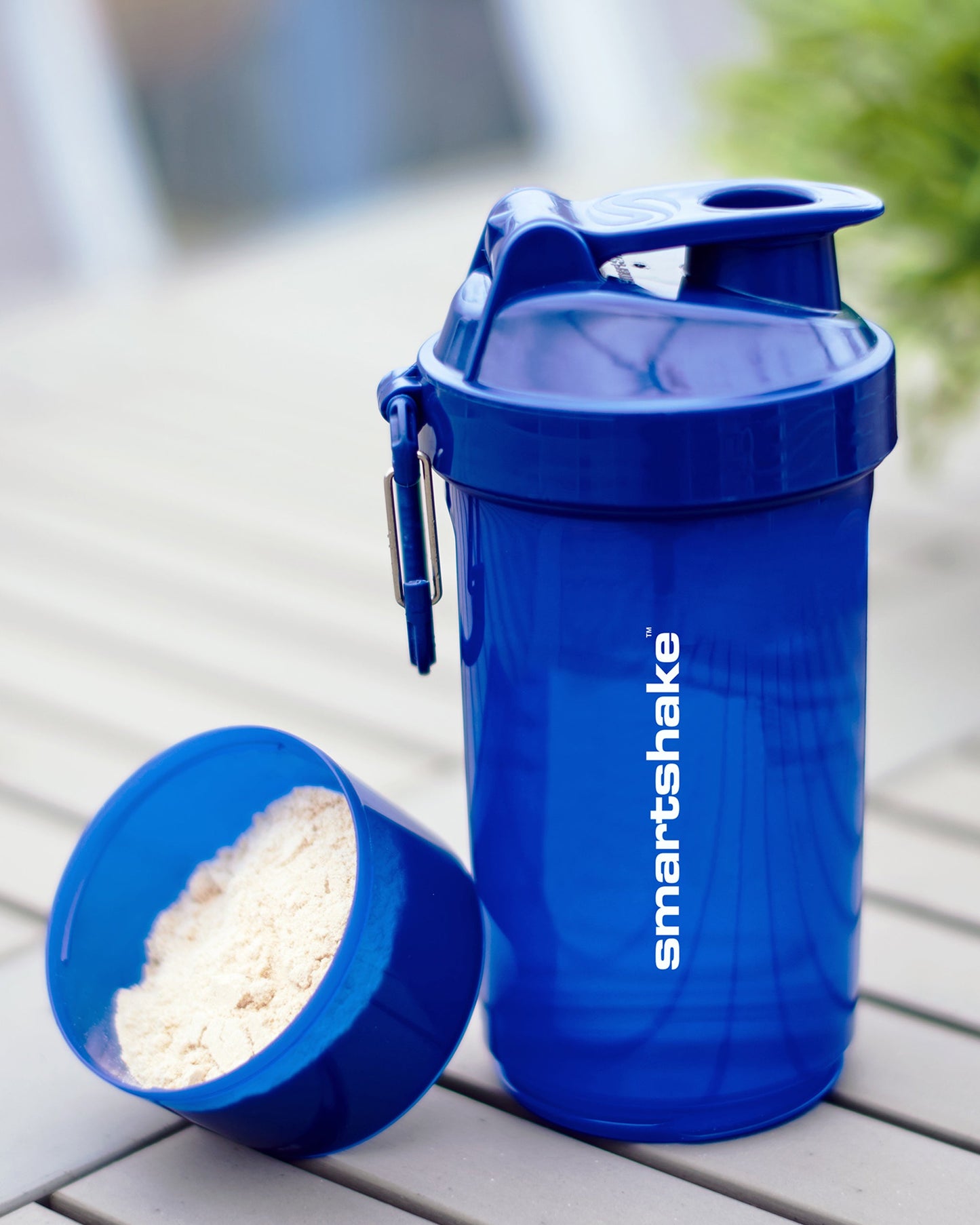 original2go-one-navy-blue-o5 Smartshake_Original2GoONE_Navy_Blue_lifestyle.jpg