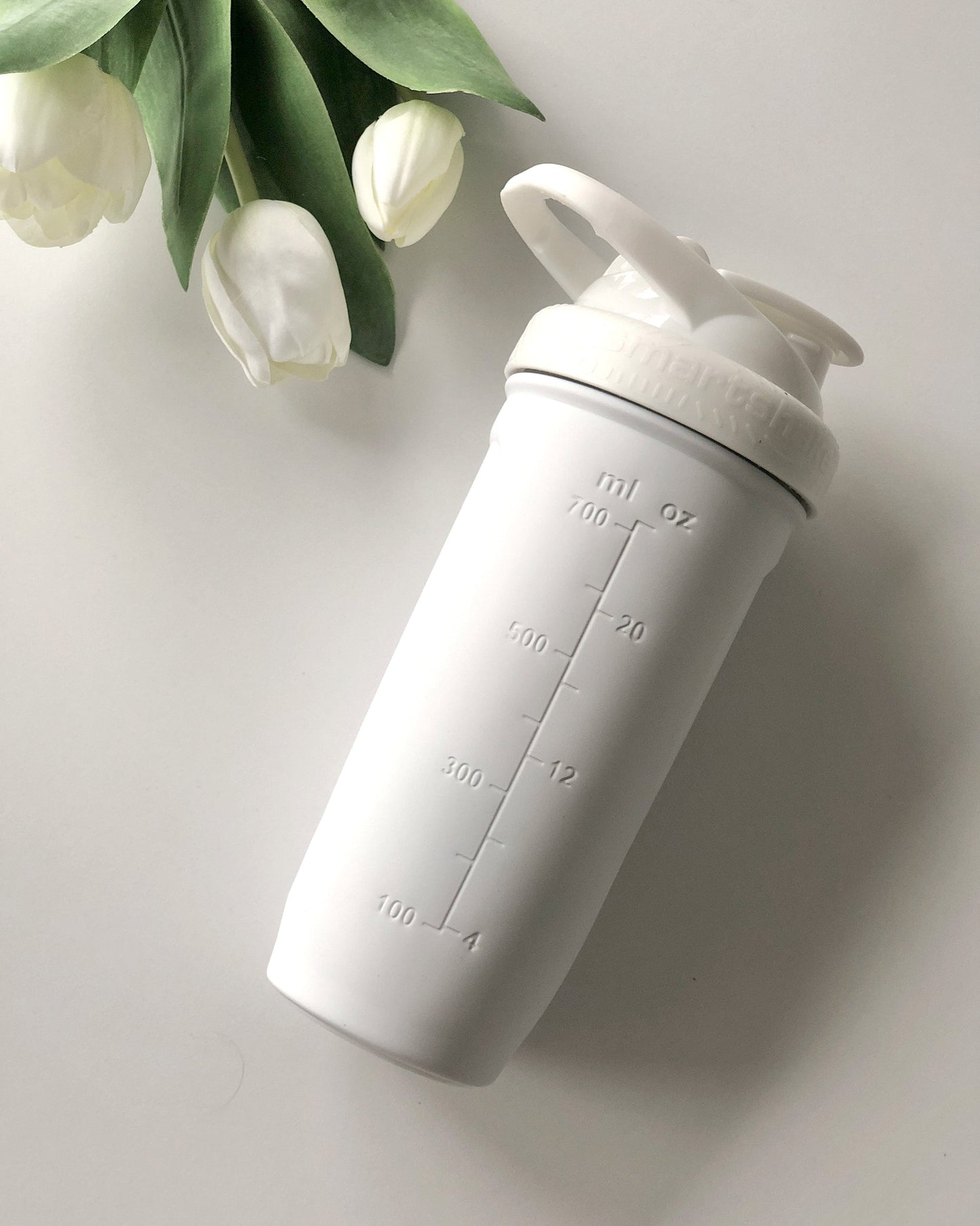 reforce-stainless-steel-white-p7 Smartshake_Reforce_Stainless_Steel_MTV_Logo_LS2_c201ff2a-8205-41aa-9b99-8a96c8ee650e.jpg