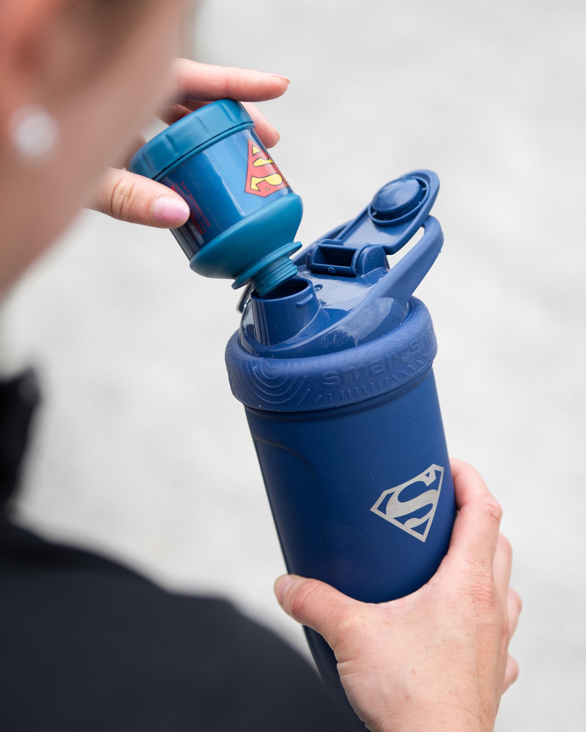 whey2go-funnel-superman-y5 Smartshake_Whey2Go_Superman_Lifestyle.jpg